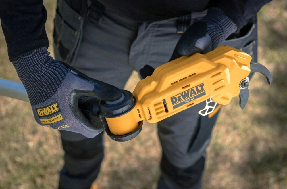 DeWALT DCMPP569P1